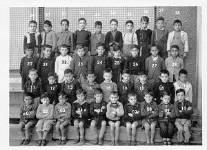 ECOLE MAGNAN GARCONS 1952 CE1 MELLE BEDARD